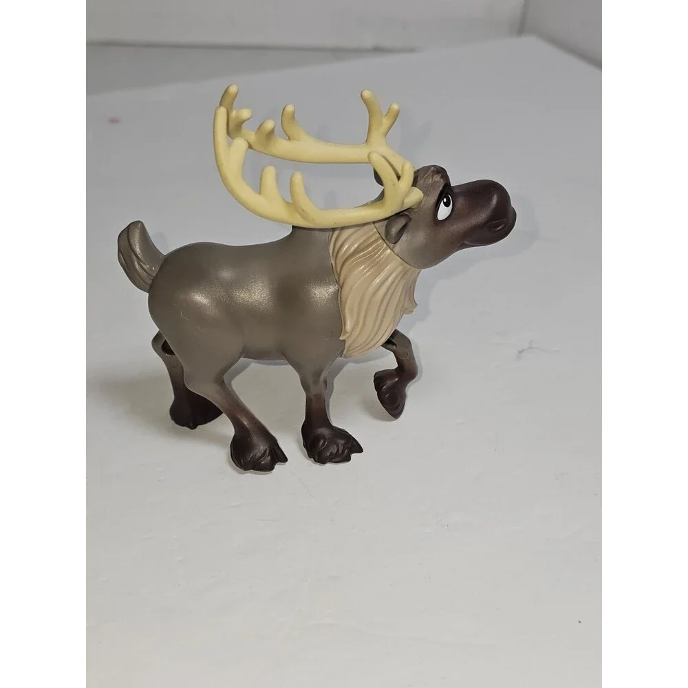 DISNEY FROZEN II SVEN Figure HASBRO 2018 Reindeer Plastic Toy